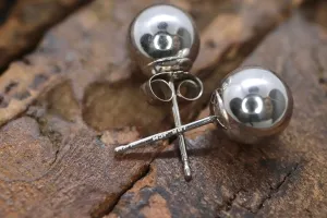 18k Gold Ball Dainty earrings. White Gold Jacmel. JCM Sphere st(92/11)