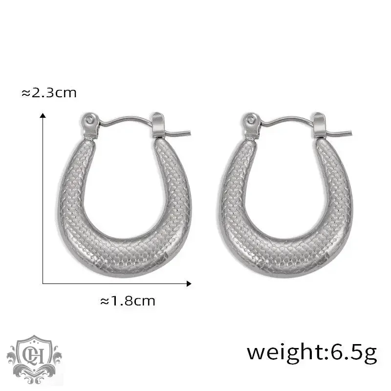 18K gold trendy personality geometric U-shaped earrings with texture design