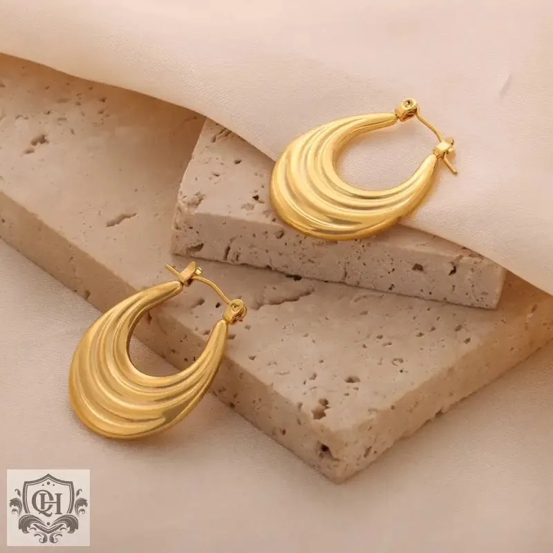 18K gold trendy personality geometric U-shaped earrings with texture design