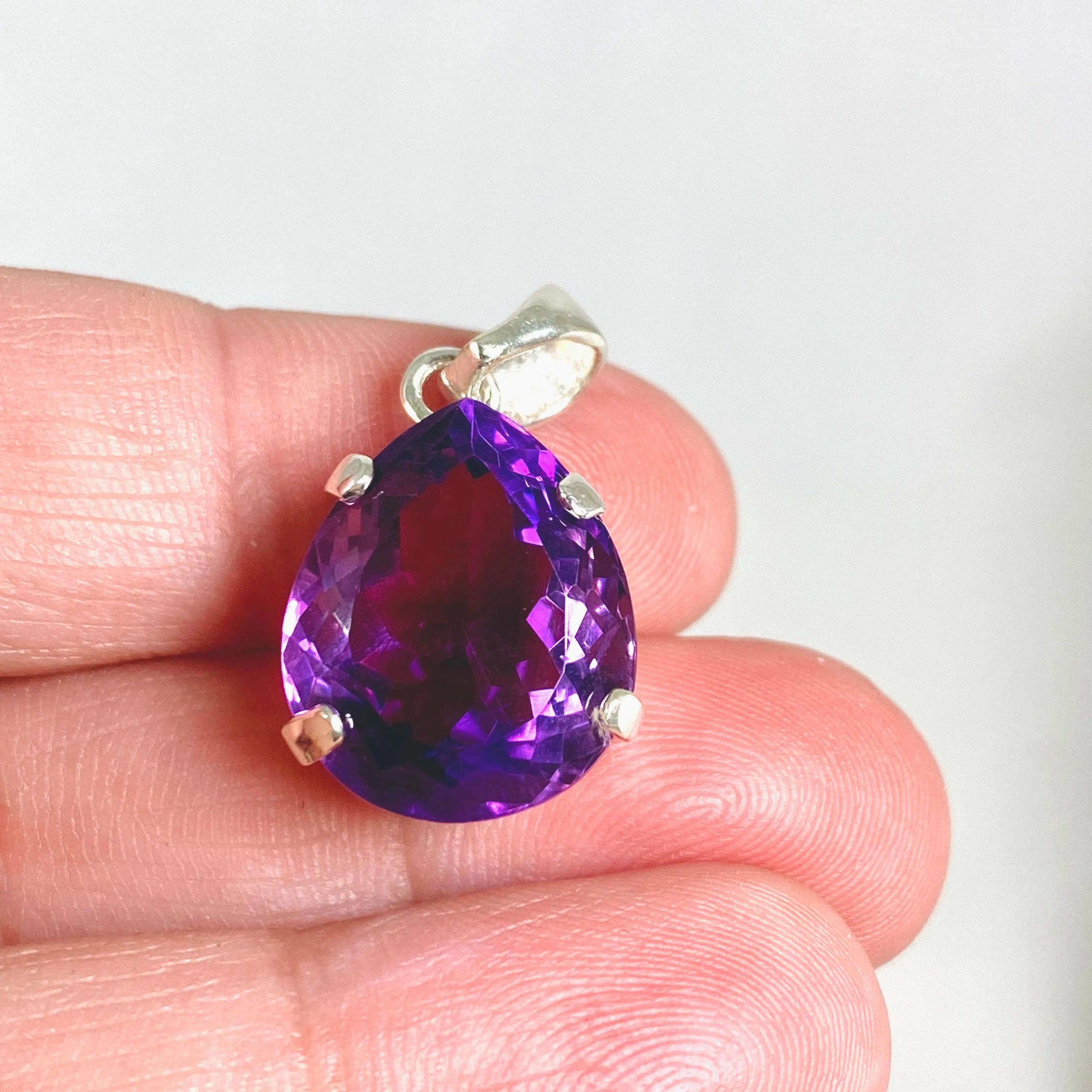 Amethyst faceted teardrop pendant KPGJ3928