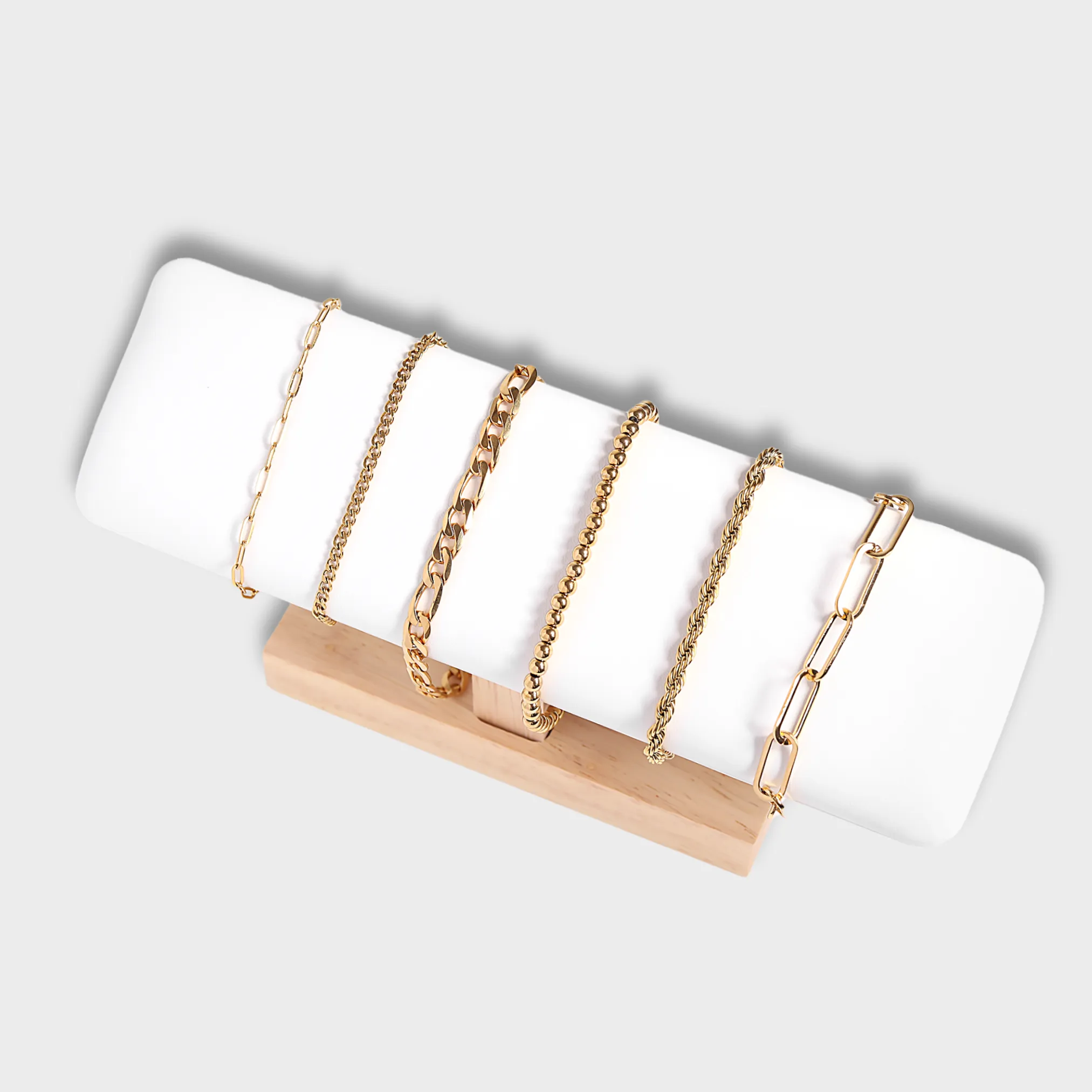Avery Figaro Chain Anklet