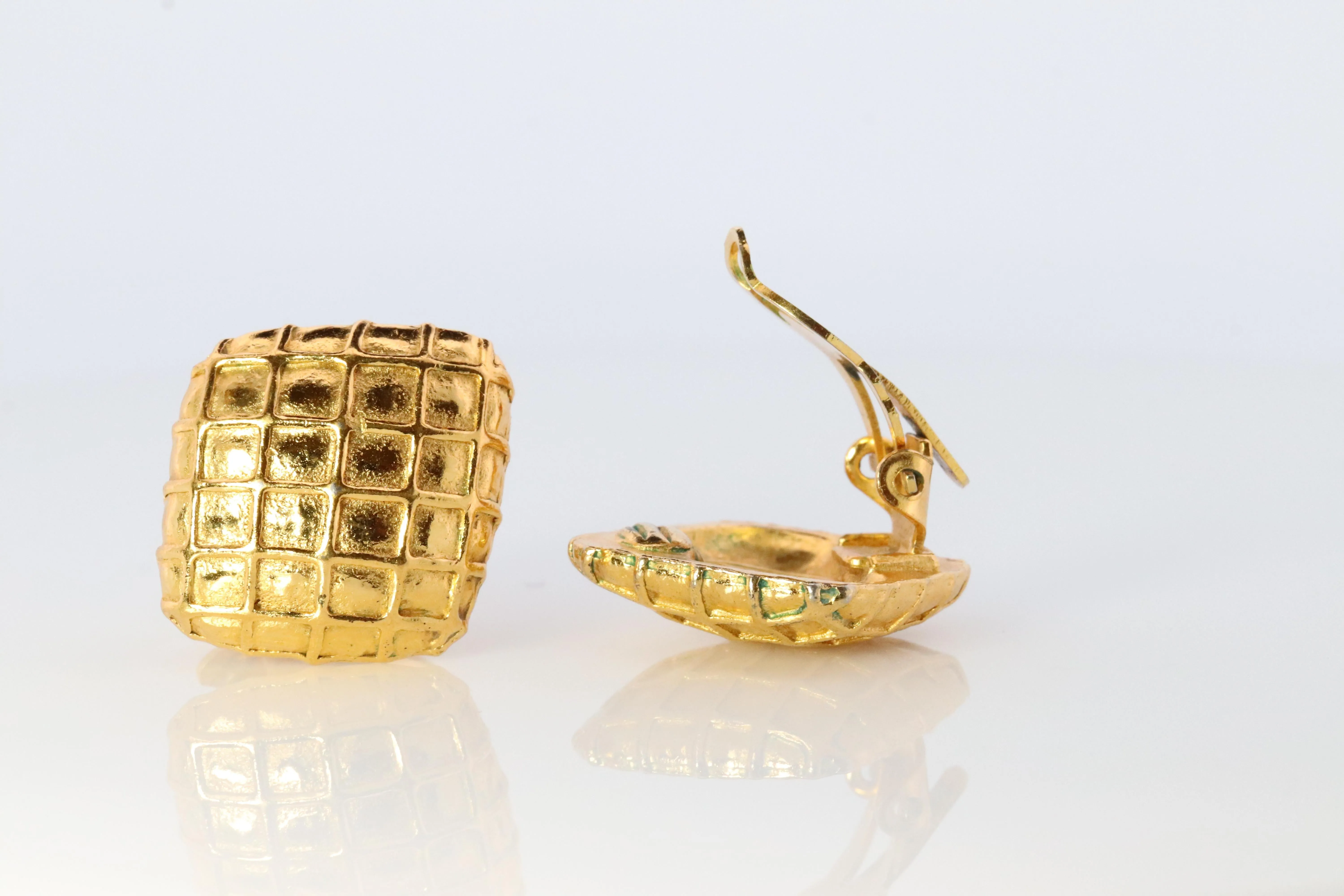 Chanel Earrings. Genuine CC CHANEL Rhombus Waffle squares. Nonpierced