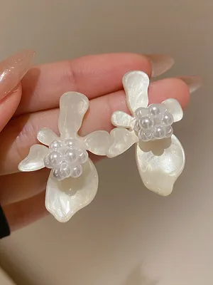 Chicmy-Acrylic & Imitation Pearl Flower Shape Earrings Accessories