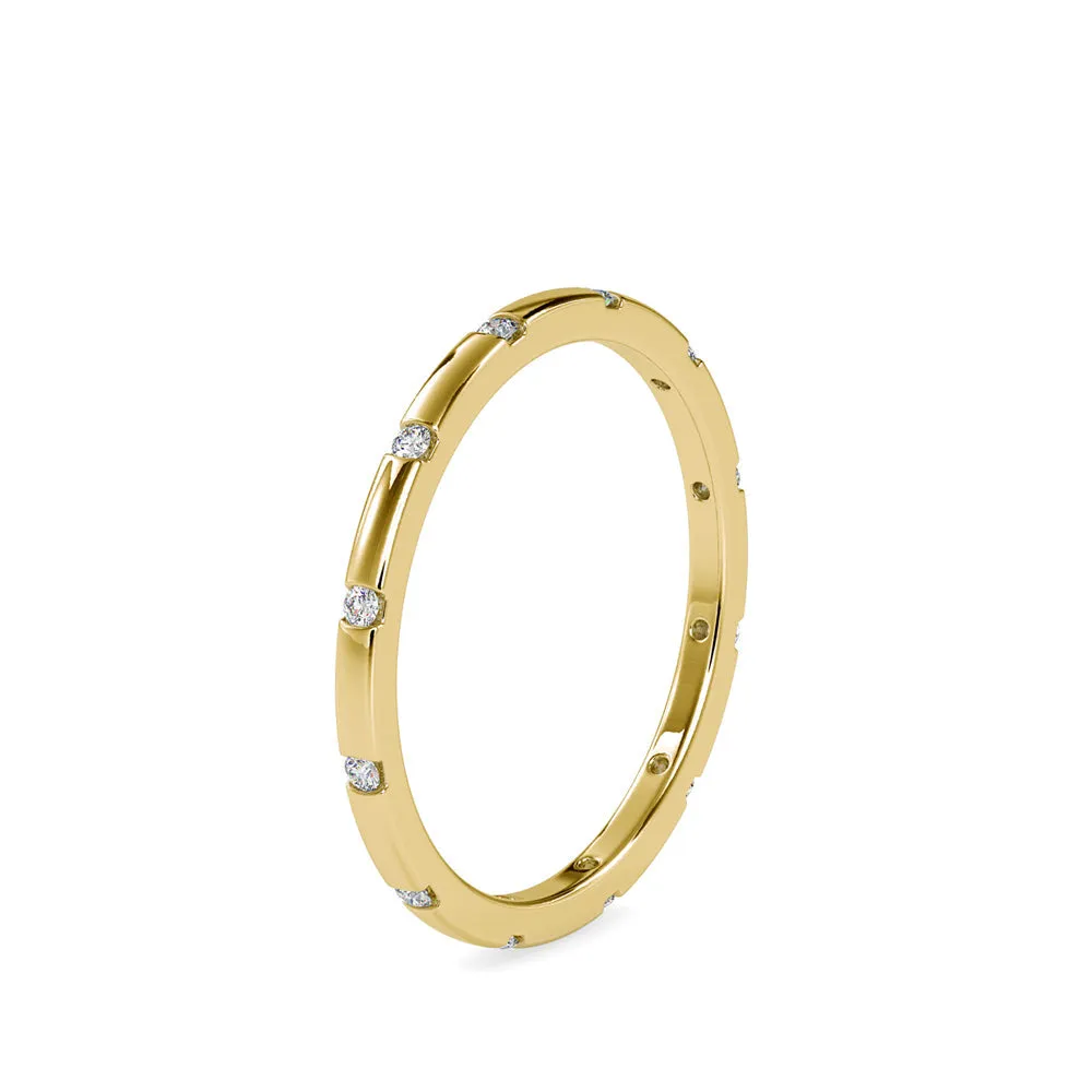 DiamondAura Flush Gold Band