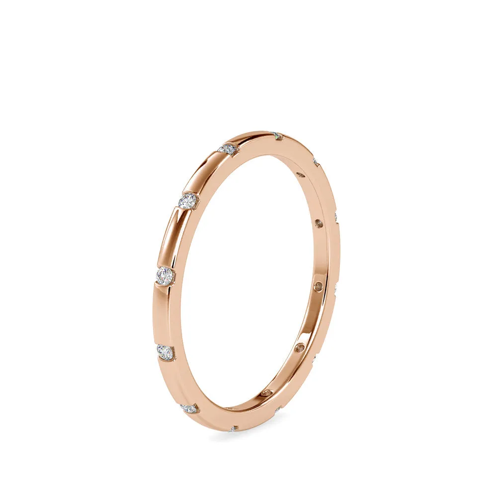 DiamondAura Flush Gold Band