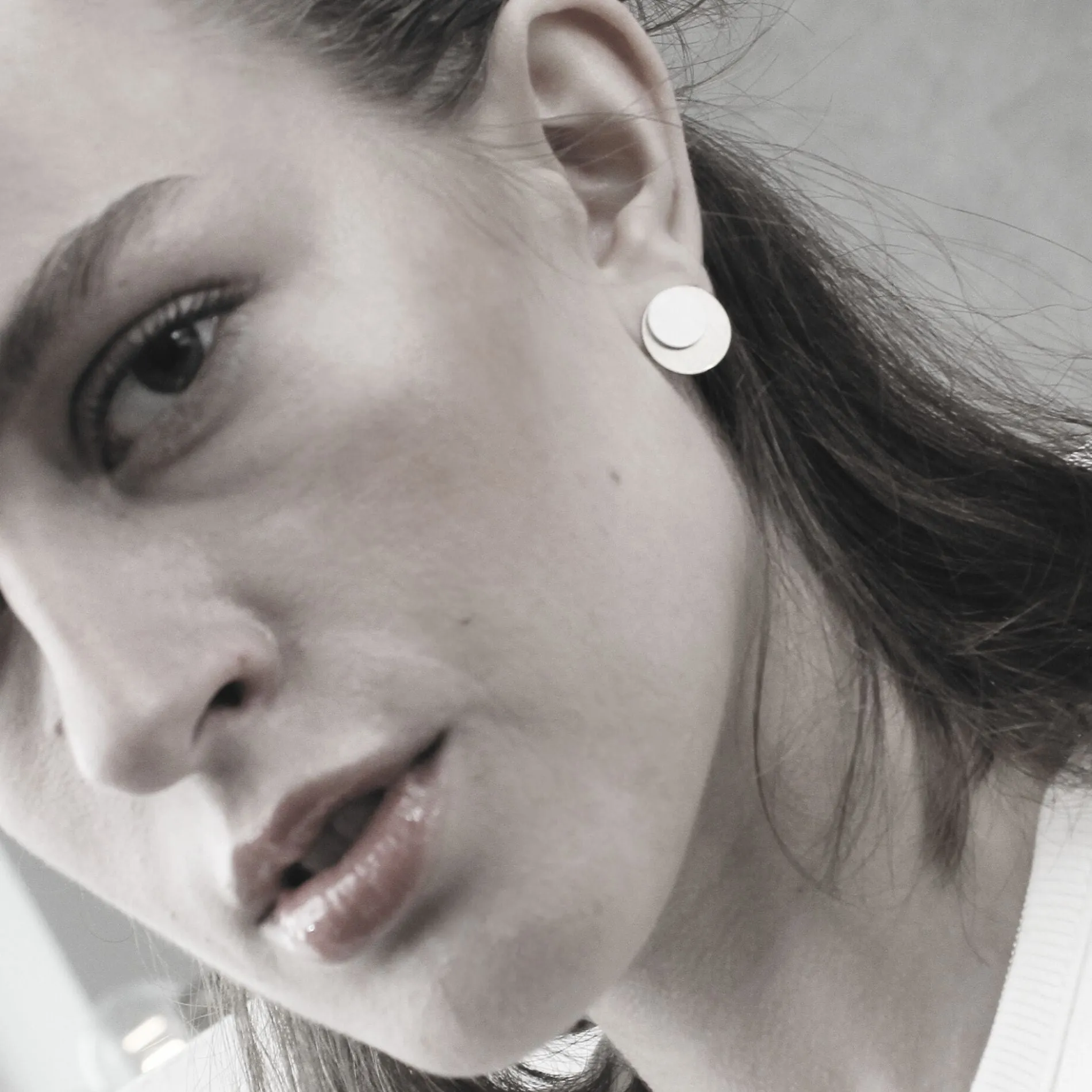 DNSK - Theia Two Tone Circle Stud Earring Gold Dot