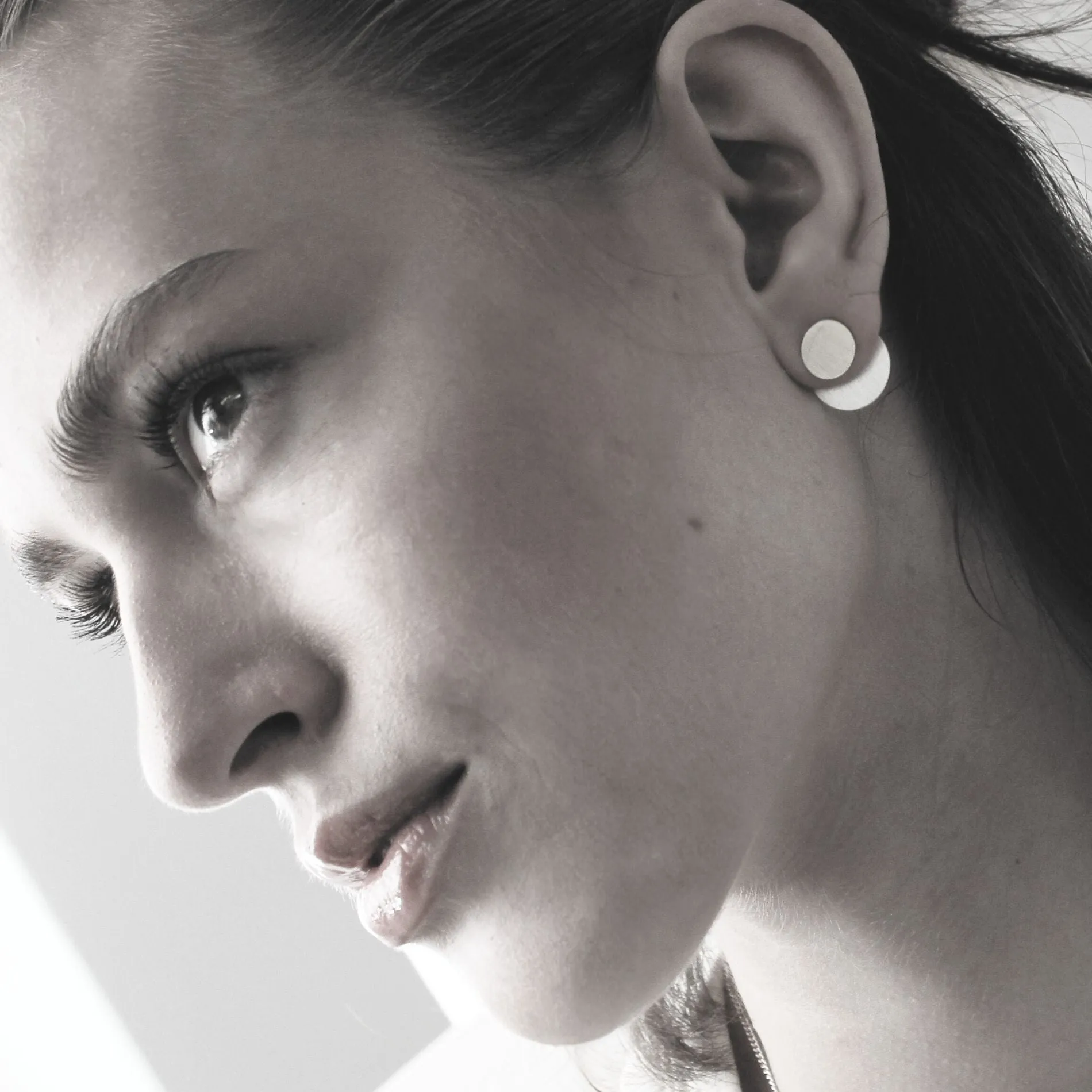 DNSK - Theia Two Tone Circle Stud Earring Gold Dot