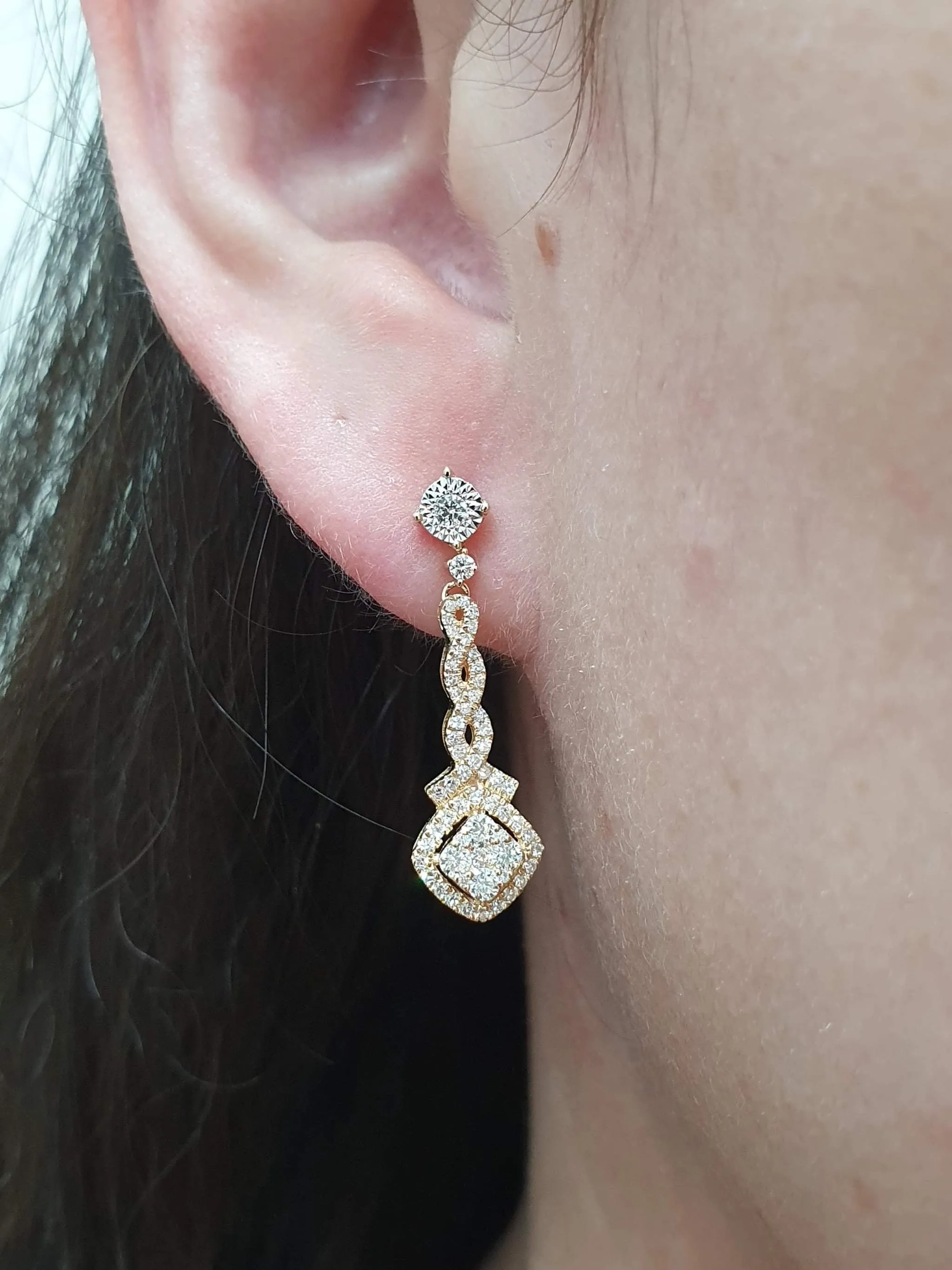 Golden Deco Drop Diamond Earrings 14kt