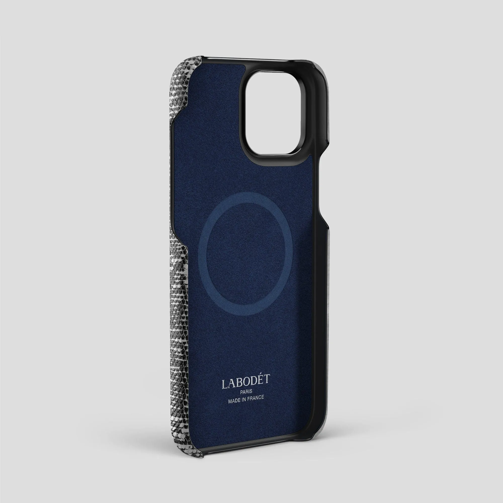 Handle Case For iPhone 15 Pro Max In Himalayan Lizard