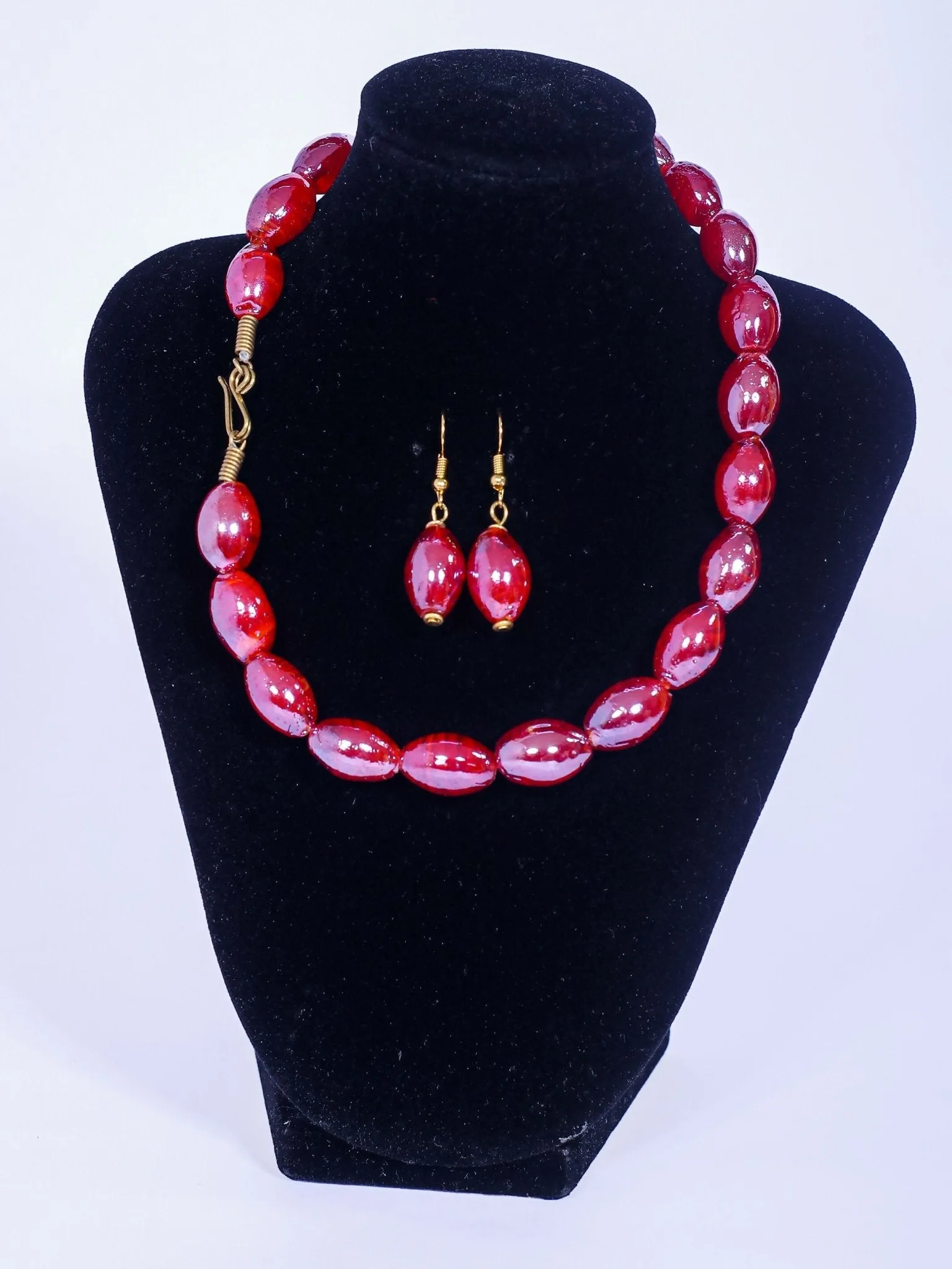 Klewisia Closet Shiny Pearls Necklace - Red