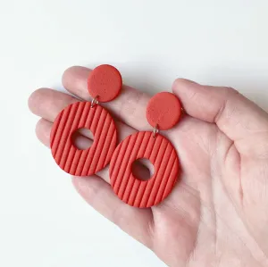 LOLA earrings in vermilion
