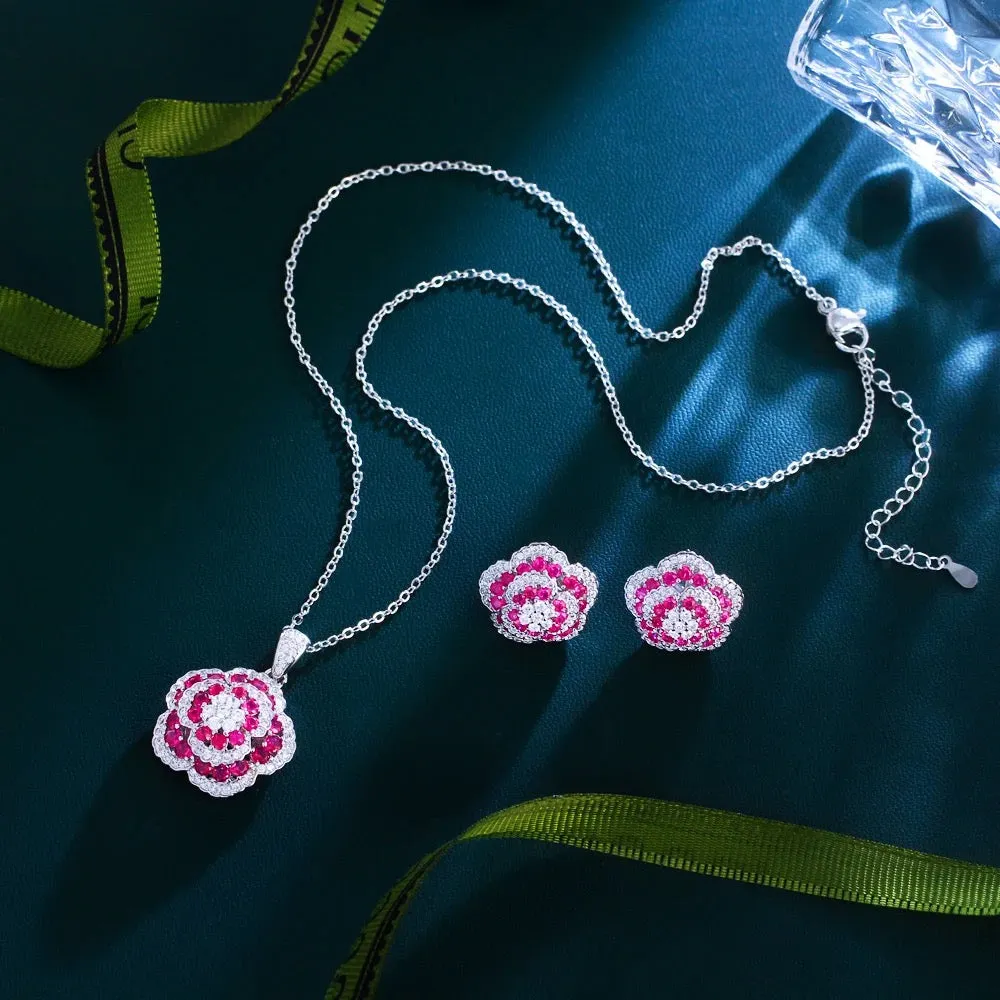 Luxurious Elegant Floral Design Necklace And Earrings Set