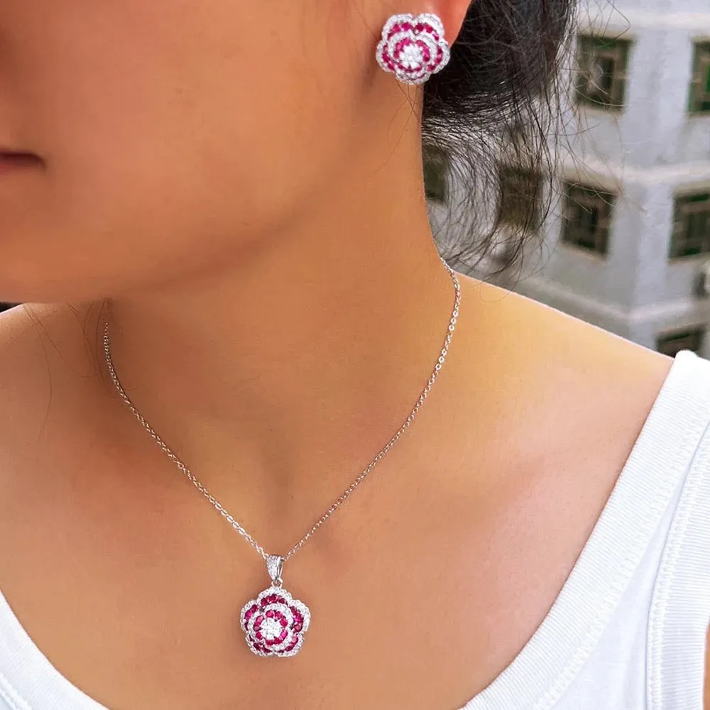Luxurious Elegant Floral Design Necklace And Earrings Set