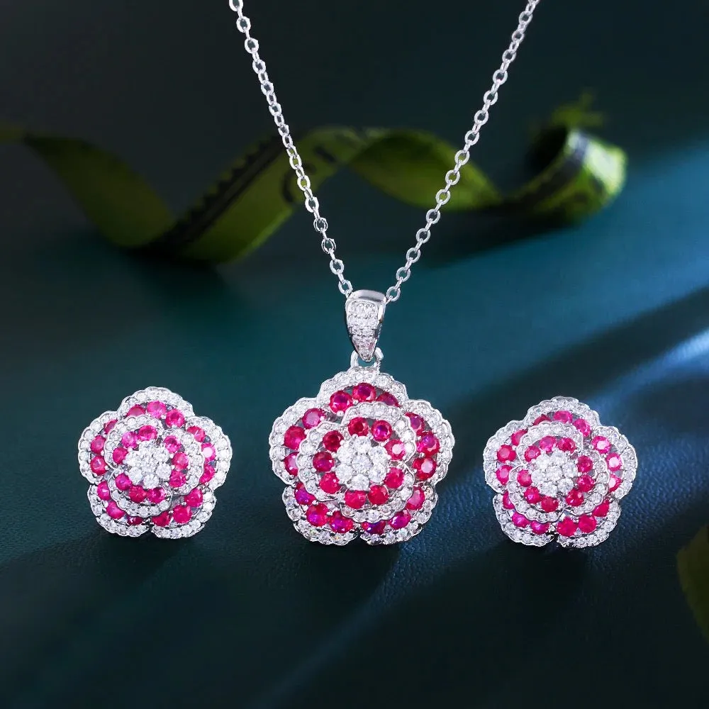 Luxurious Elegant Floral Design Necklace And Earrings Set