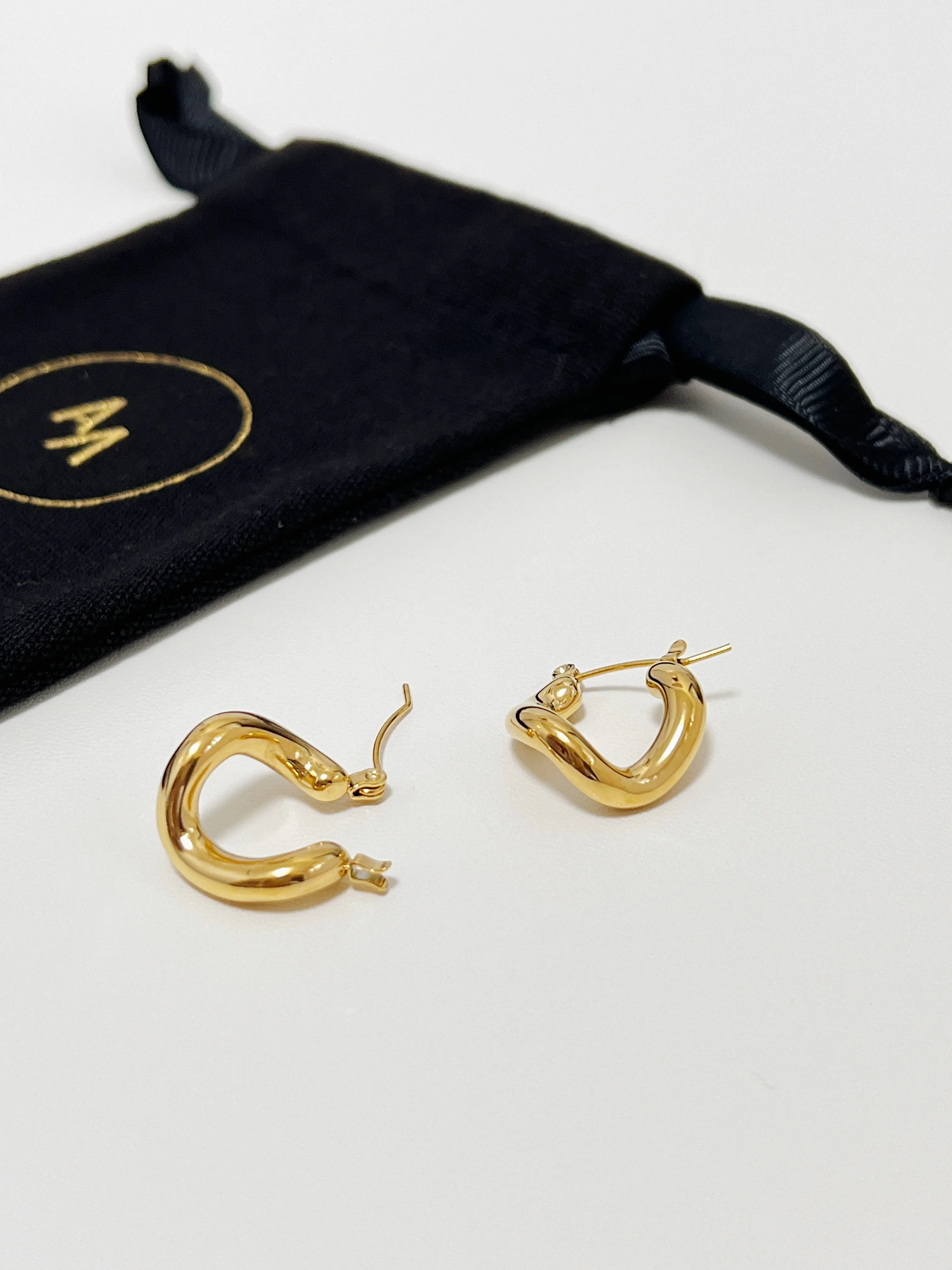 Myla Wavy Hoop Earrings