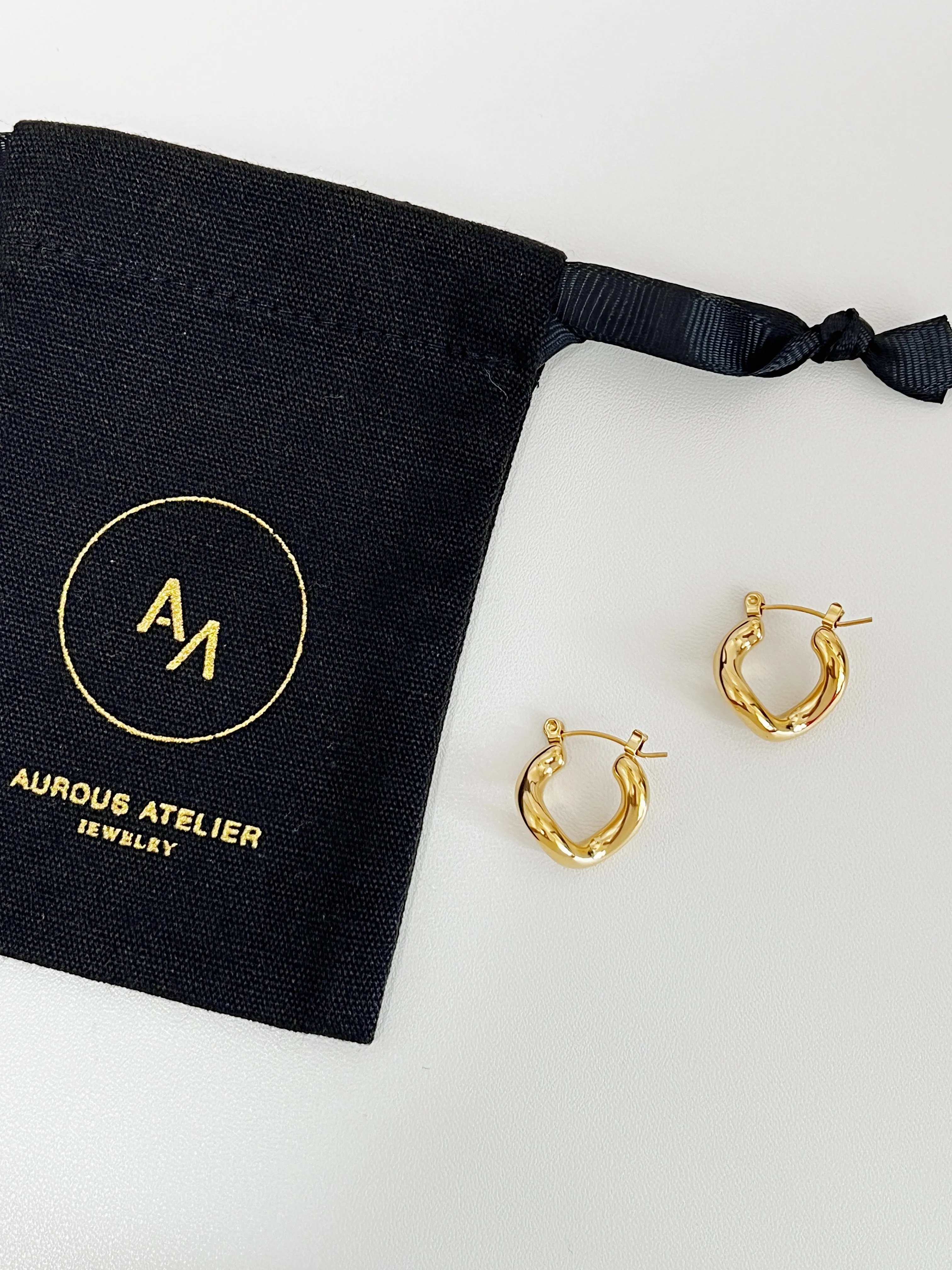 Myla Wavy Hoop Earrings