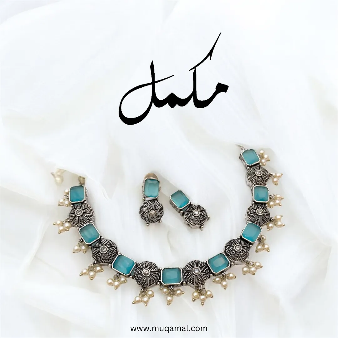 Mystic Shadows Necklace Set