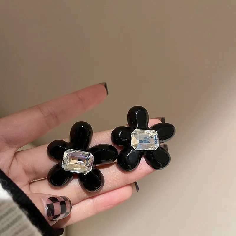 New Fashion Modern Big Stud Earrings