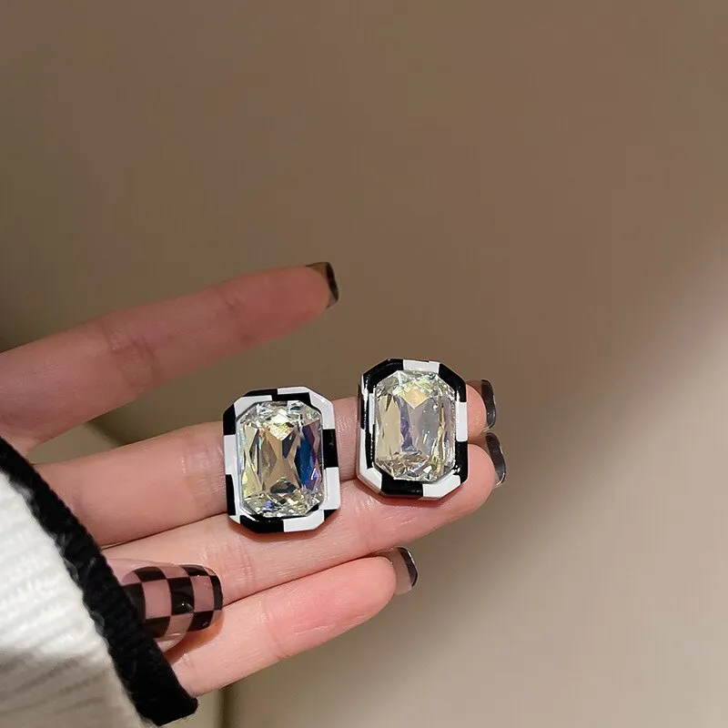 New Fashion Modern Big Stud Earrings