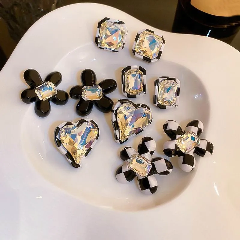 New Fashion Modern Big Stud Earrings