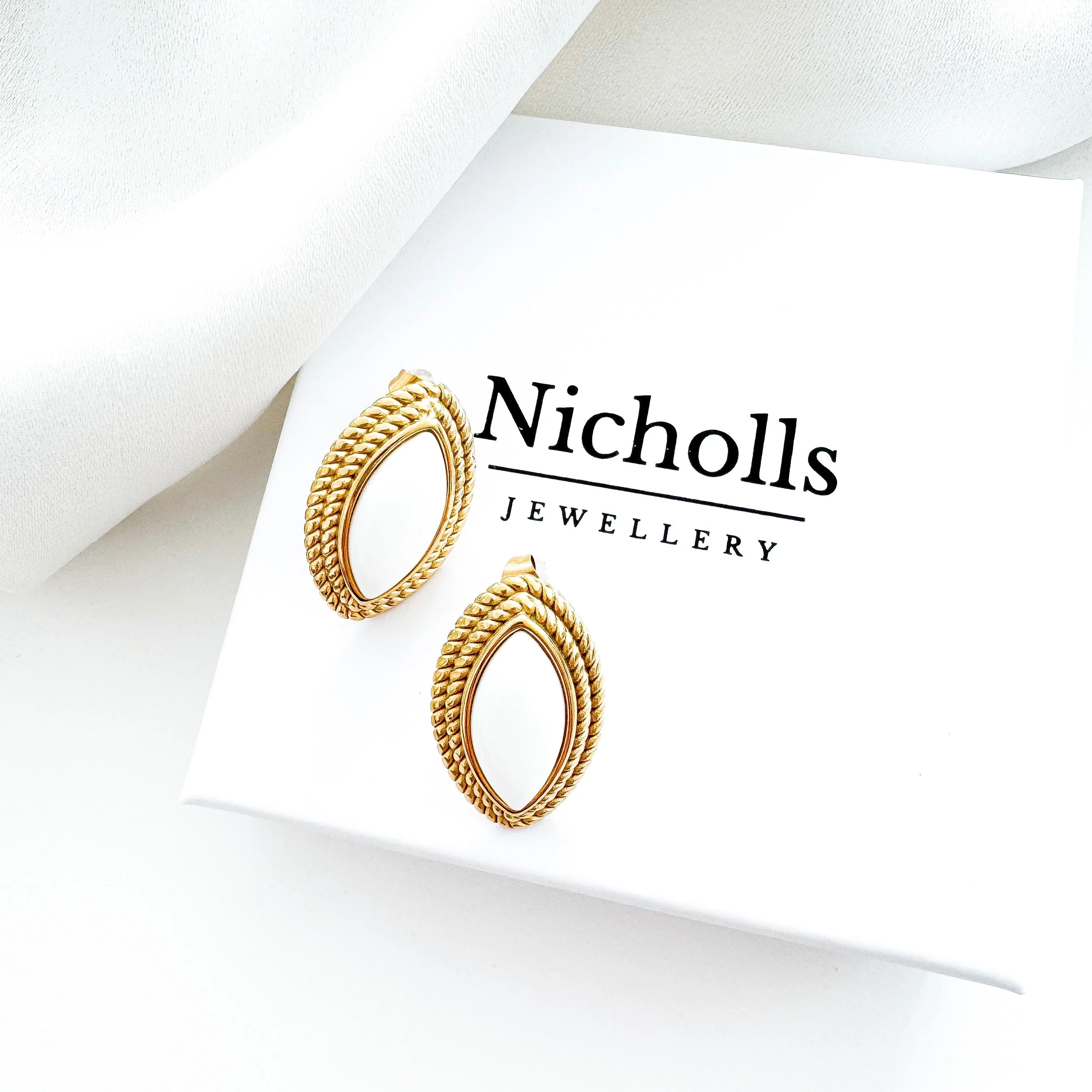 Oval Diamond Shape White Stone 18k Gold Earrings