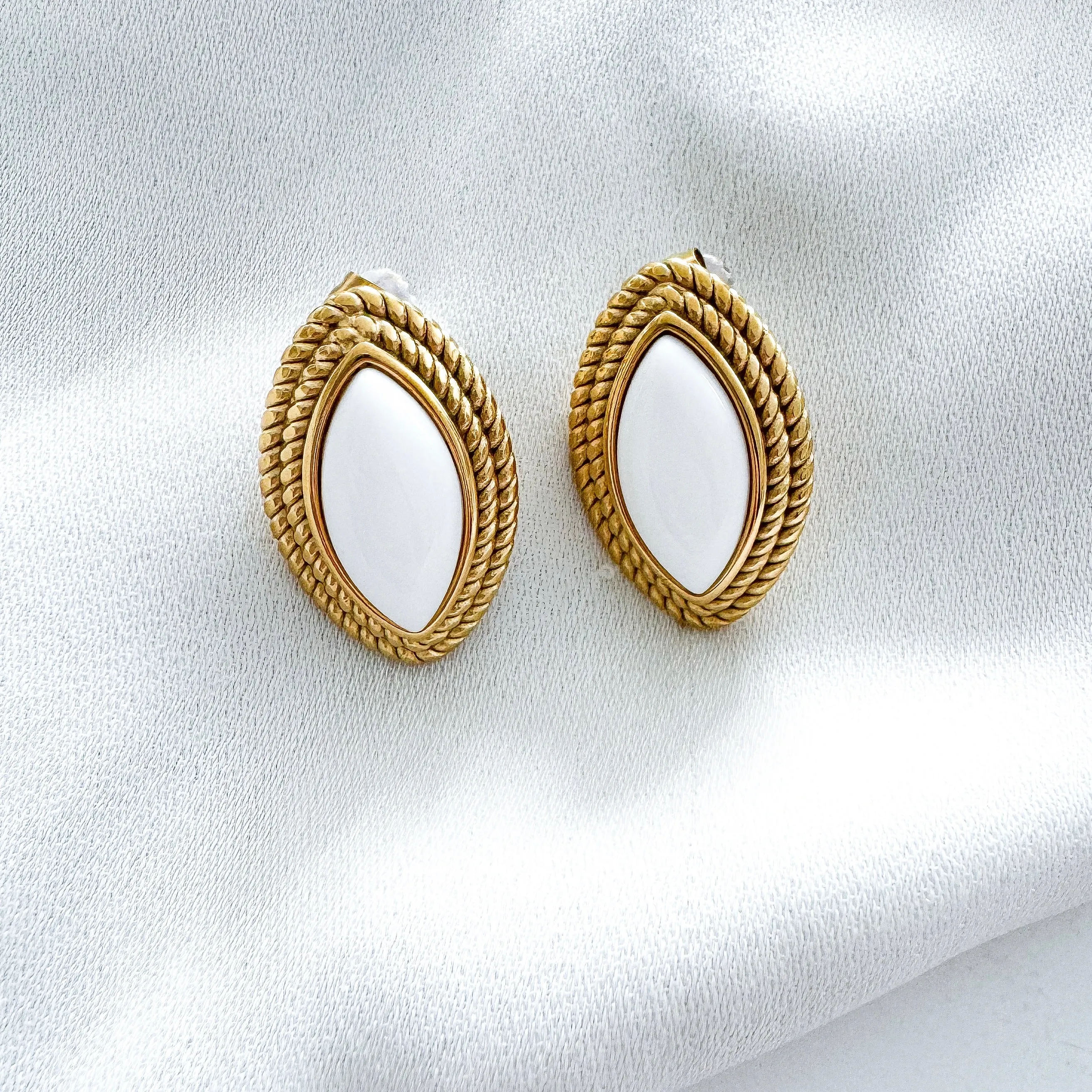 Oval Diamond Shape White Stone 18k Gold Earrings