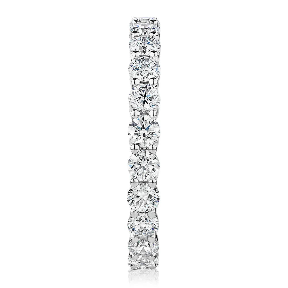 Premium Laboratory Created Diamond, 1.86 carat TW round brilliant all-rounder wedding or eternity band in 18 carat white gold