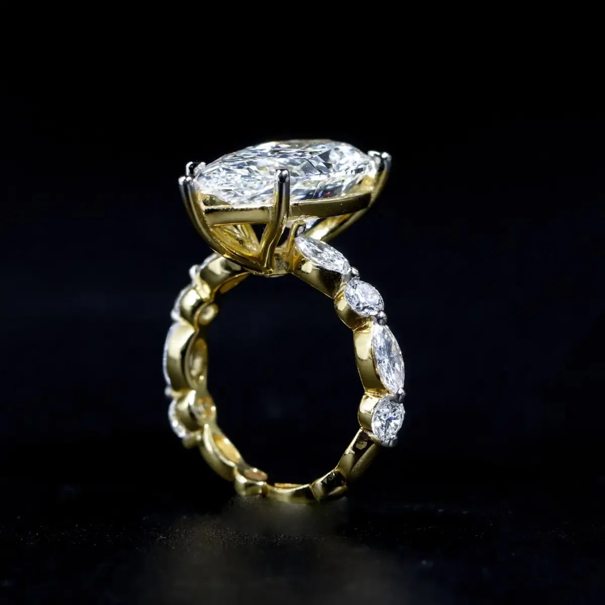 Royal Glow Pear Diamond Ring