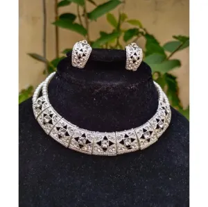 Silver Necklace With Stylish Earrings