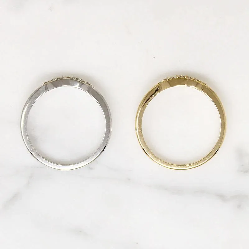 Sparkling Diamond Nesting Band in Recycled Gold