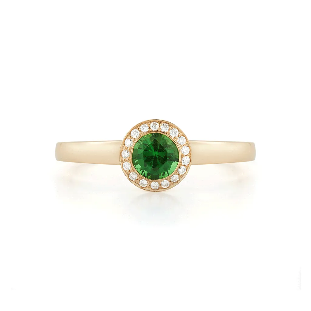 Steller Tsavorite and Diamond Ring