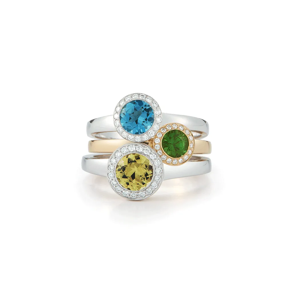 Steller Tsavorite and Diamond Ring