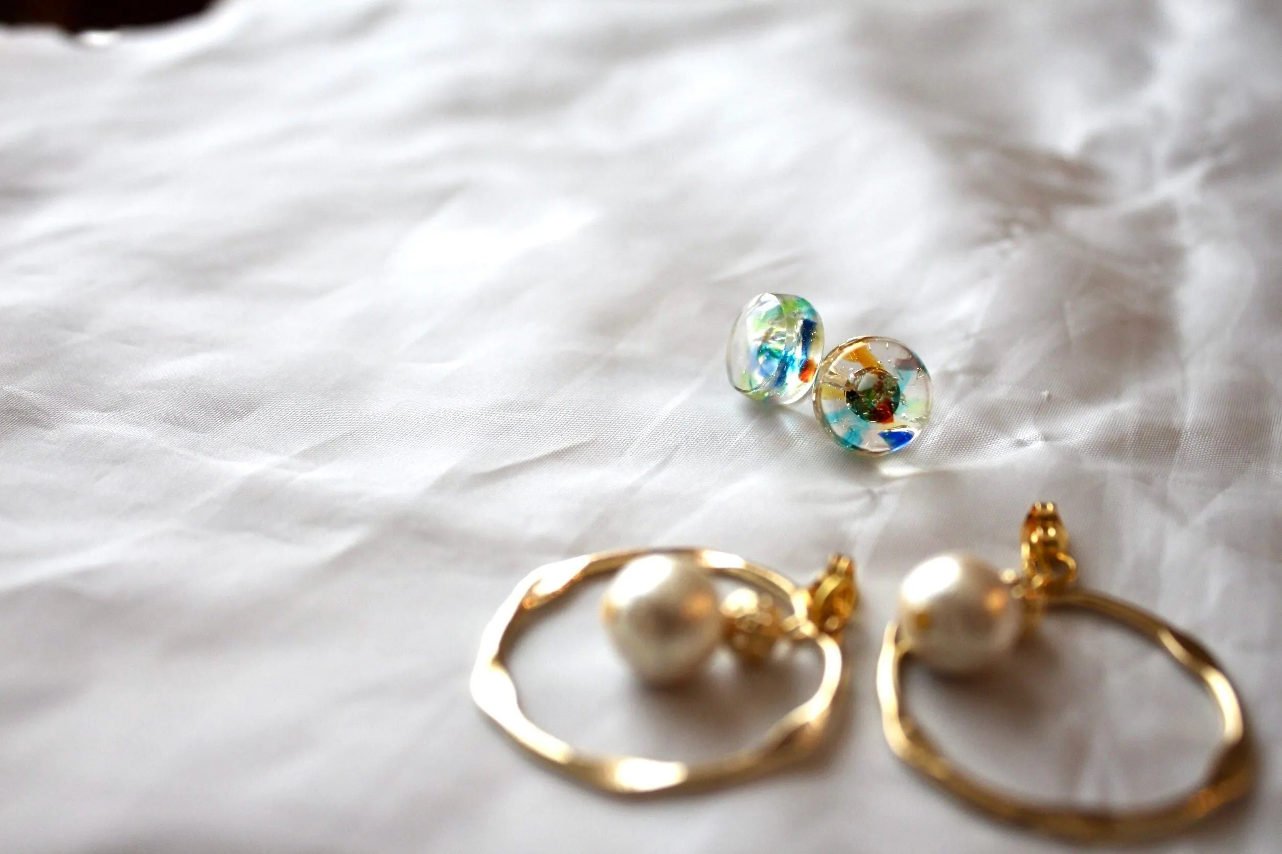 Suigetsu Hana ~ 2-way Pierced earrings with Ryukyu glass and cotton pearls