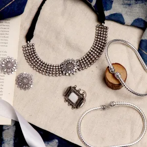 Teejh Nimisha White Metallic Silver Oxidized Jewelry Gift Set