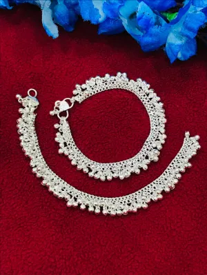 Twinkling Fancy Alloy Chain Anklets For Women