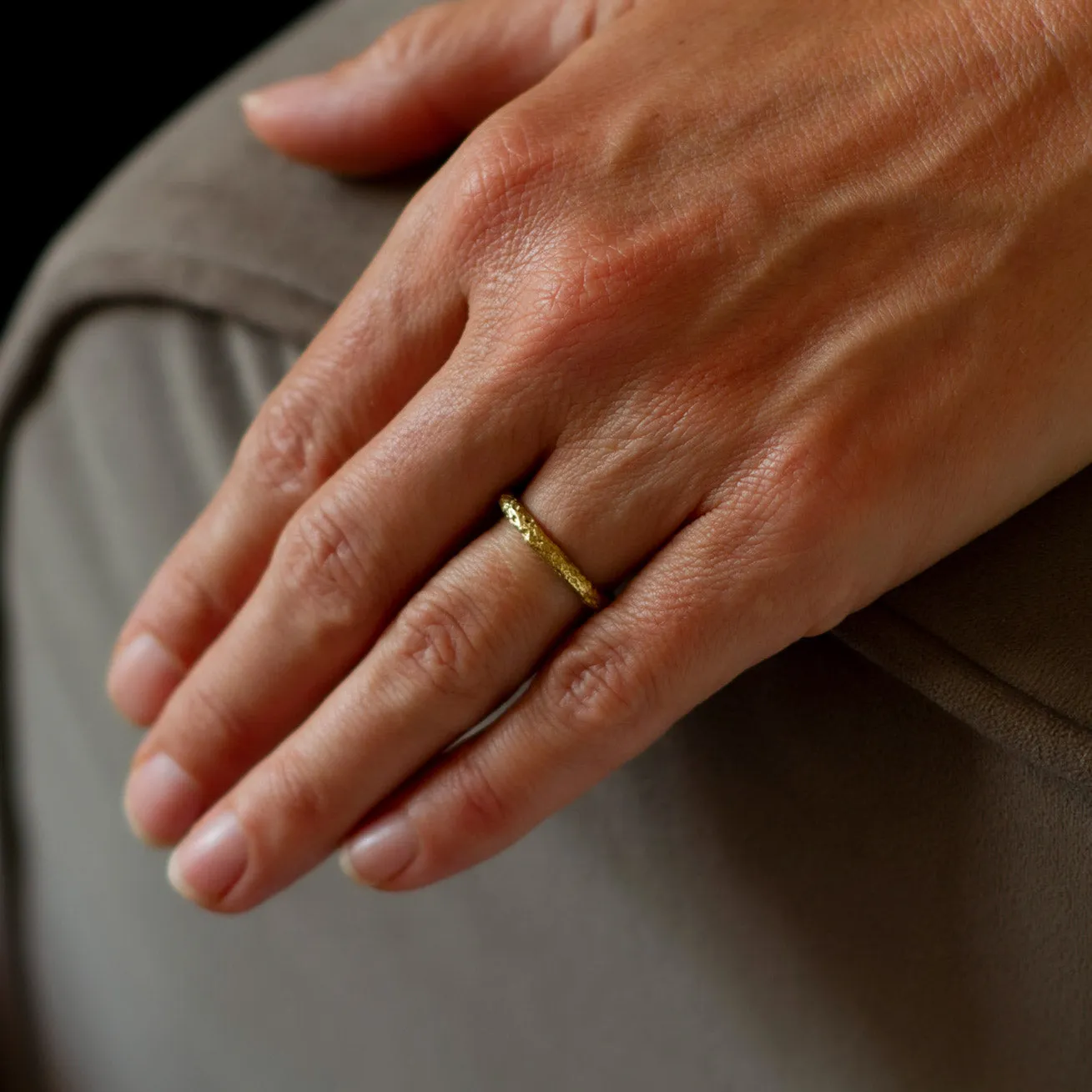 Urchin Fine Ring 18ct Gold