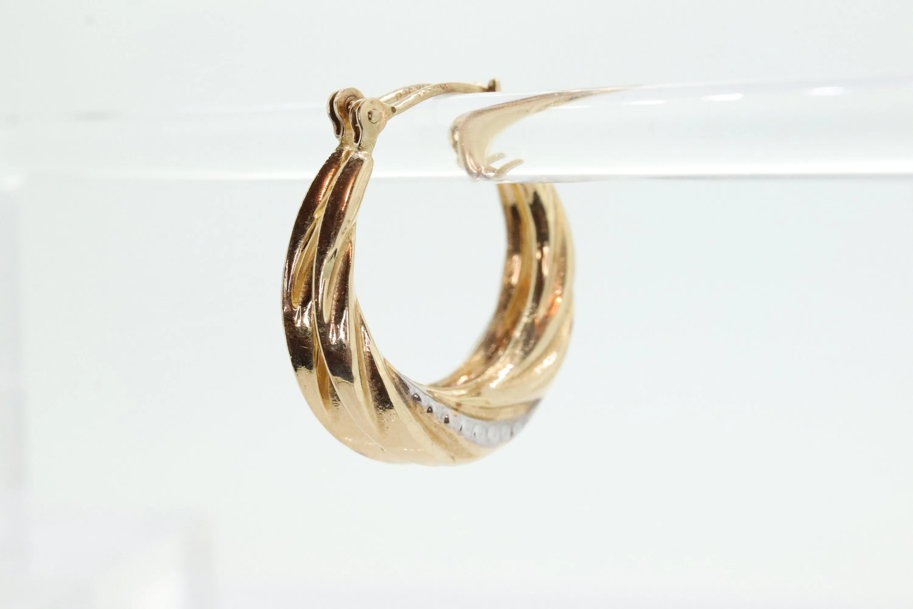 Vintage 14k Gold Puffed Hollow Earrings. Jacmel Hoop Embossed earrings. JCM earrings. Hoop earrings 80s. st(45)