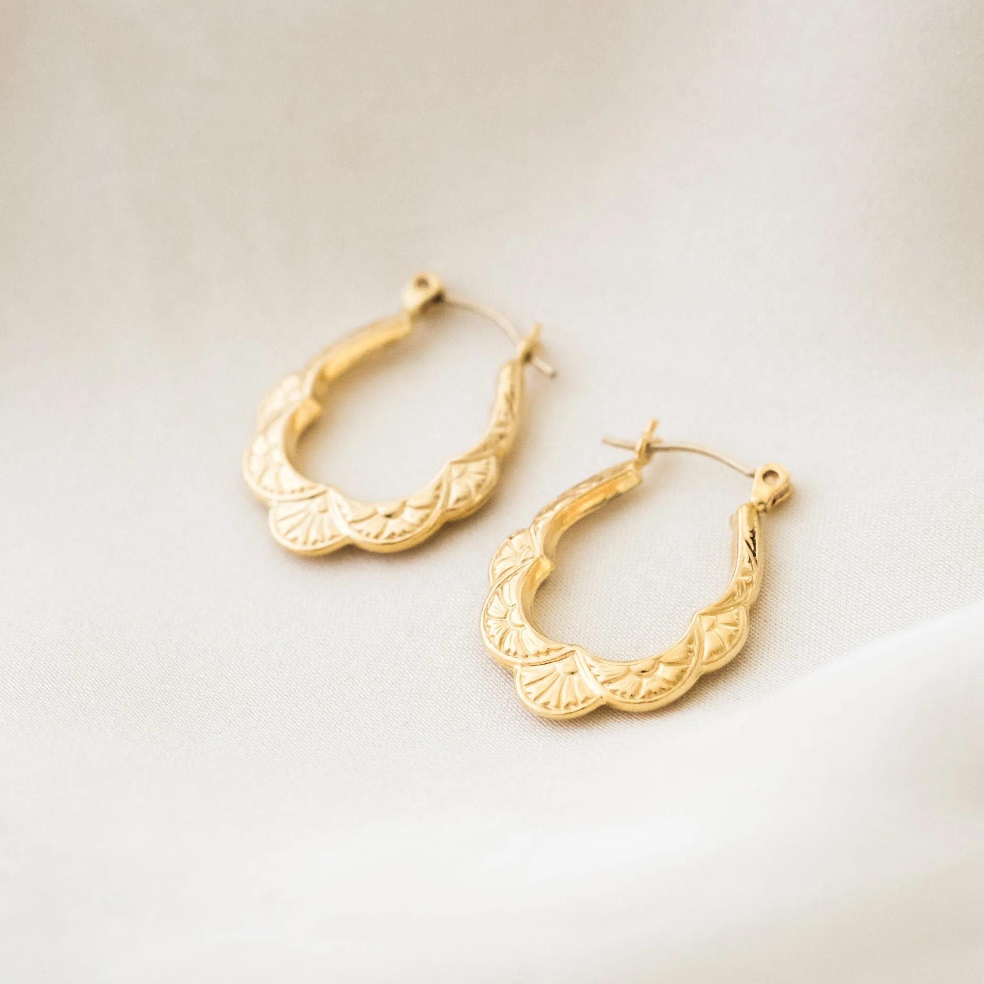 Vintage Scalloped Hoop Earrings