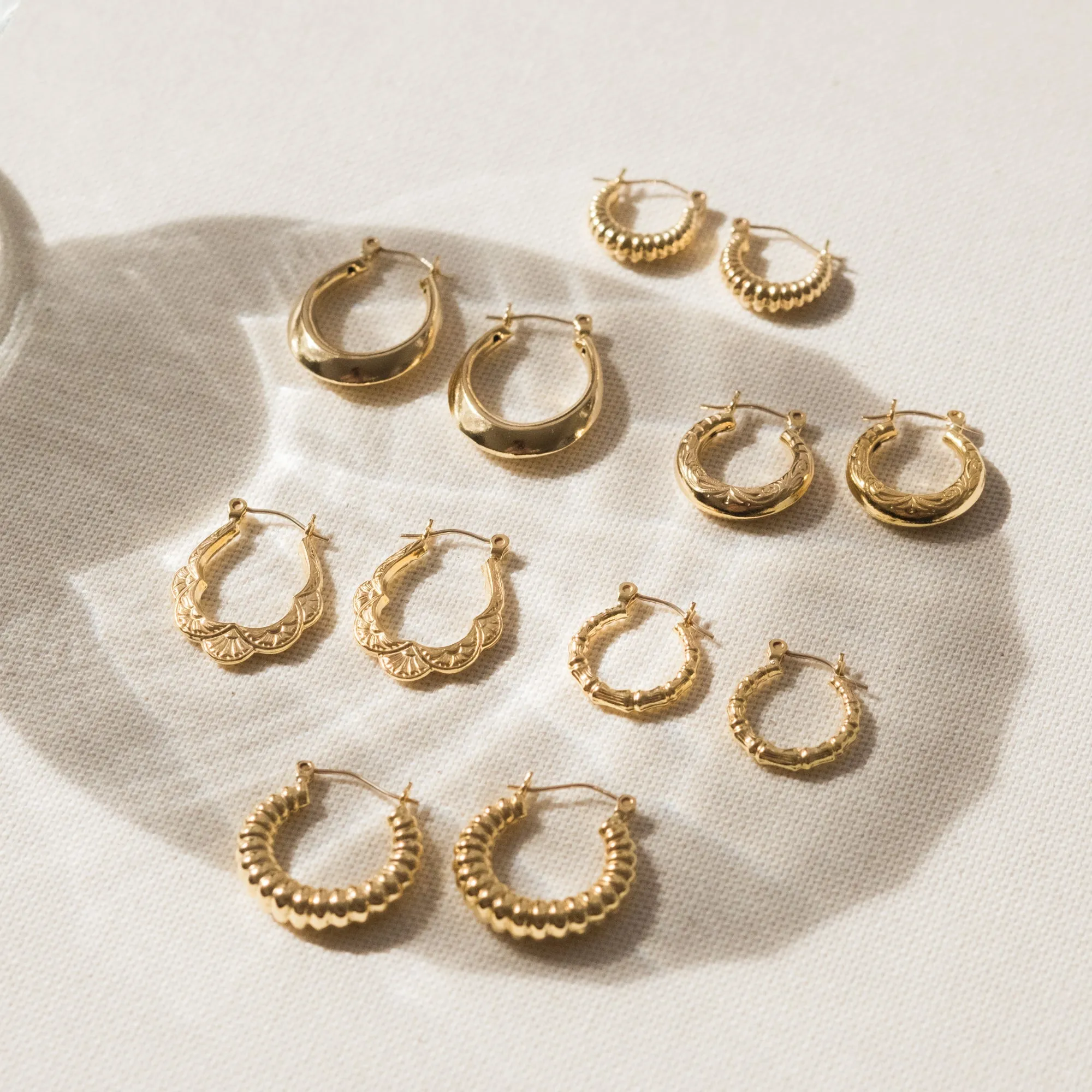 Vintage Scalloped Hoop Earrings