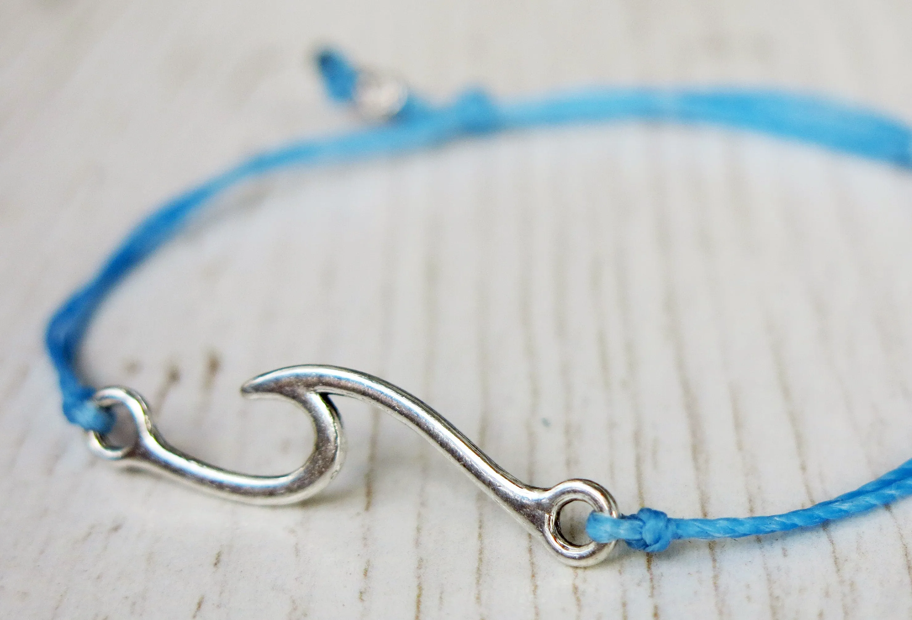 WAVE - Minimalist, Unisex,  String Bracelet