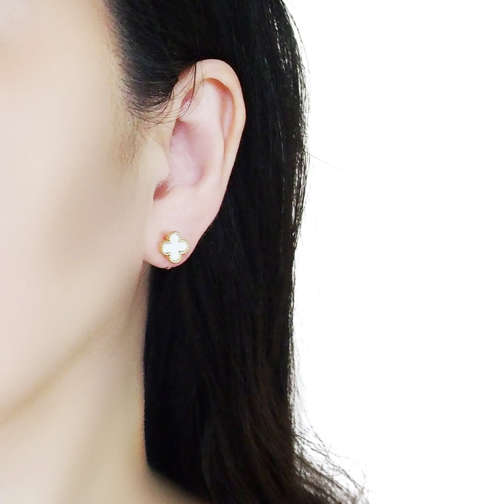 White Clover Invisible Clip On Stud Earrings ( Gold tone )